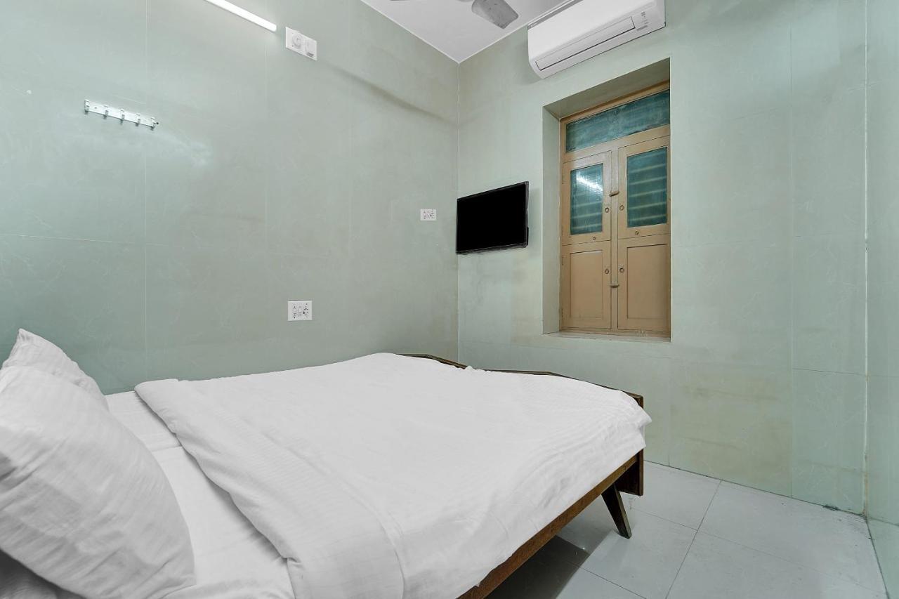 Hotel Spot On 82515 Mohan 2*